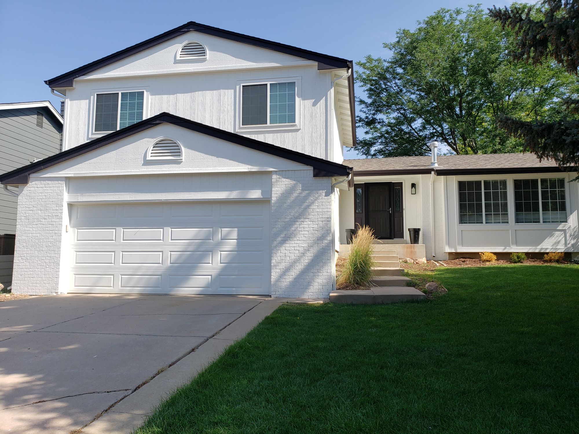exterior paint on highlands ranch home brick and siding
